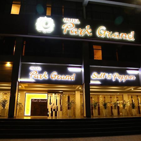 Hotel Park Grand Chandīgarh Zewnętrze zdjęcie