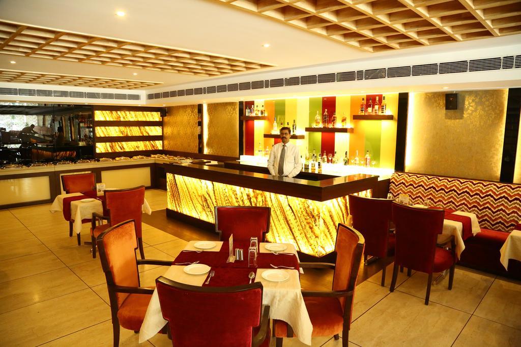 Hotel Park Grand Chandīgarh Zewnętrze zdjęcie