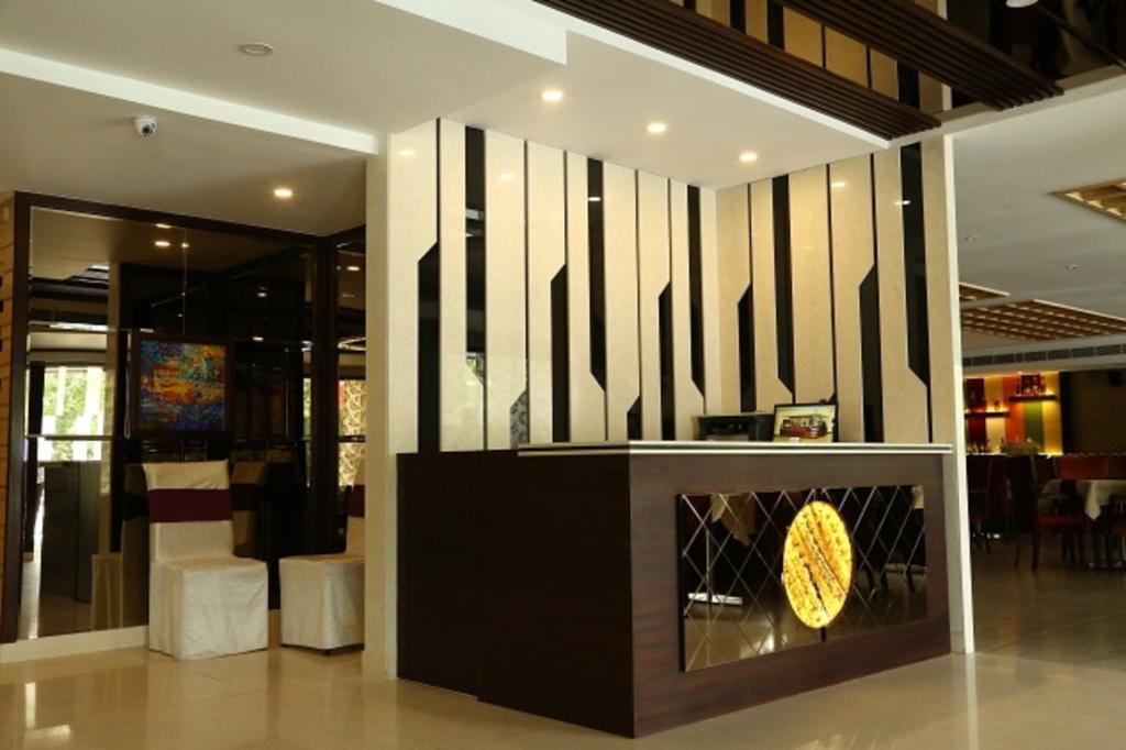 Hotel Park Grand Chandīgarh Zewnętrze zdjęcie