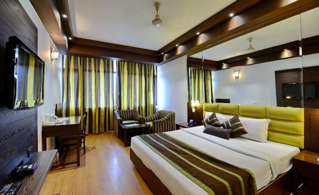 Hotel Park Grand Chandīgarh Zewnętrze zdjęcie