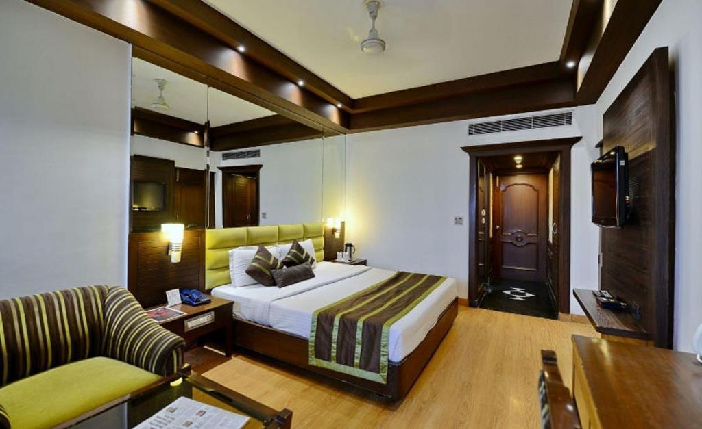 Hotel Park Grand Chandīgarh Zewnętrze zdjęcie