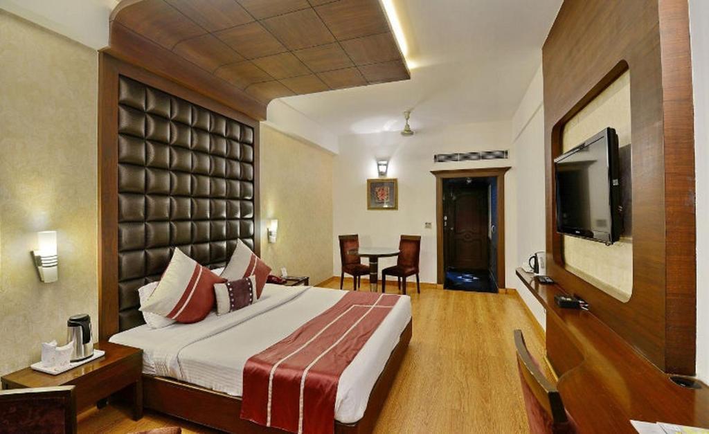 Hotel Park Grand Chandīgarh Zewnętrze zdjęcie