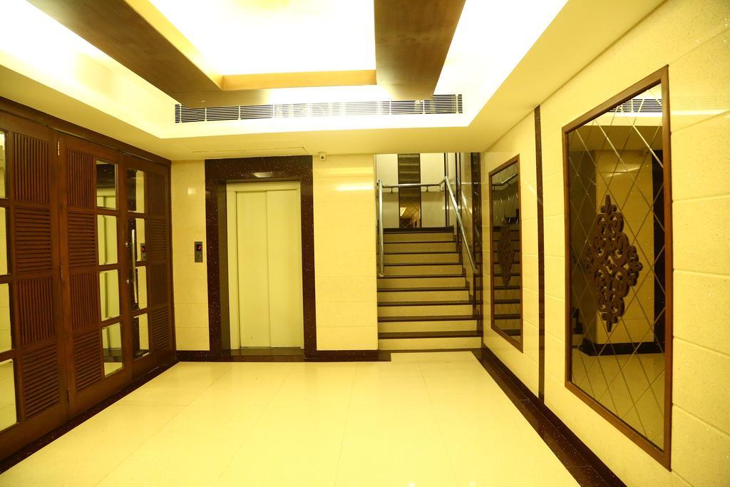 Hotel Park Grand Chandīgarh Zewnętrze zdjęcie