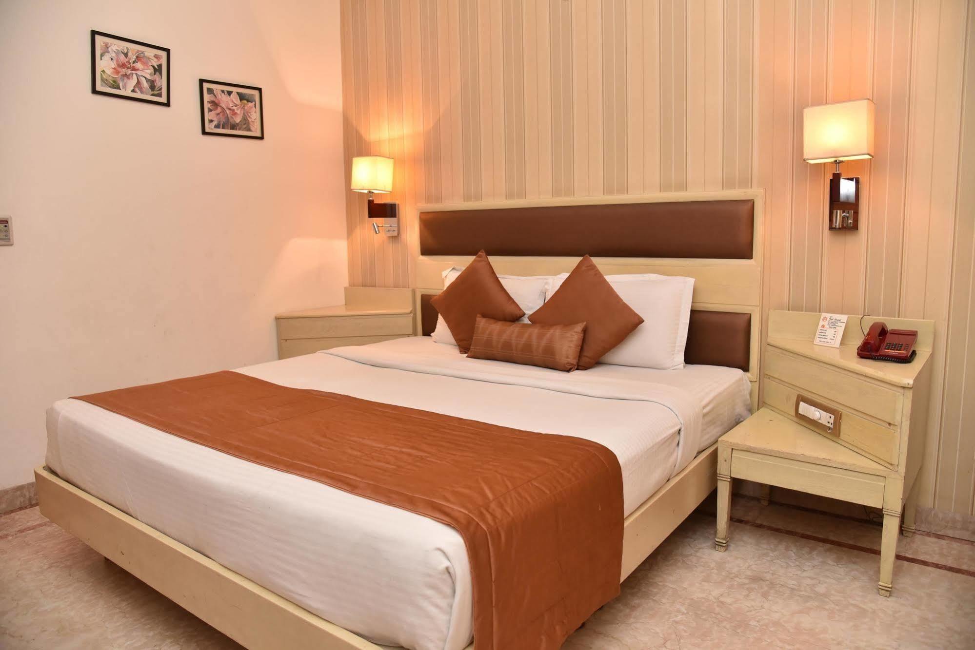 Hotel Park Grand Chandīgarh Zewnętrze zdjęcie