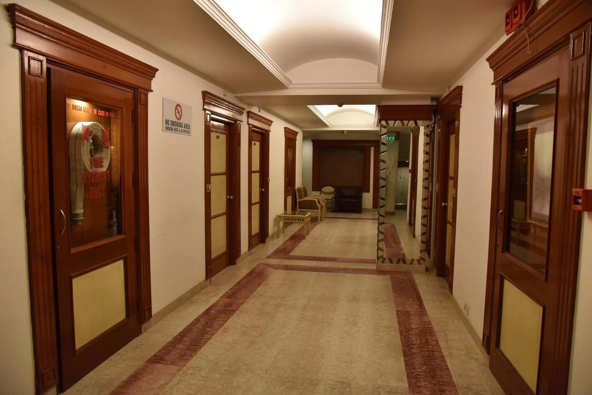 Hotel Park Grand Chandīgarh Zewnętrze zdjęcie